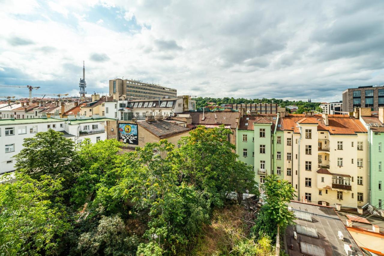Central, Spacious, Modern 5 Bedrm Duplex W/Balcony Prag Exteriör bild